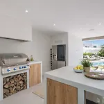 Luxury Sea Views Smart Bliss, 2 Stunning Sea Views, Infinity Pool, Sauna, Gym, Cinema, Full Smart Technology And Full Privacy * Praia Da Luz