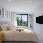 Luxury Sea Views Smart Bliss, 2 Stunning Sea Views, Infinity Pool, Sauna, Gym, Cinema, Full Smart Technology And Full Privacy * Praia Da Luz