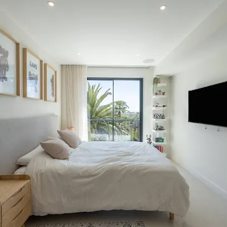 Villa Luxury Sea Views Smart Bliss, 2 Stunning Sea Views, Infinity Pool, Sauna, Gym, Cinema, Full Smart Technology And Full Privacy *