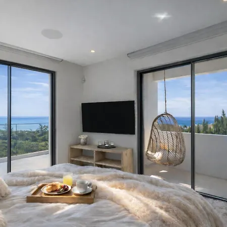 Luxury Sea Views Smart Bliss, 2 Stunning Sea Views, Infinity Pool, Sauna, Gym, Cinema, Full Smart Technology And Full Privacy *