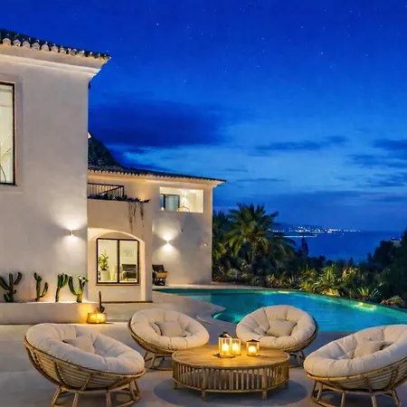 Luxury Sea Views Smart Bliss, 2 Stunning Sea Views, Infinity Pool, Sauna, Gym, Cinema, Full Smart Technology And Full Privacy * Luz