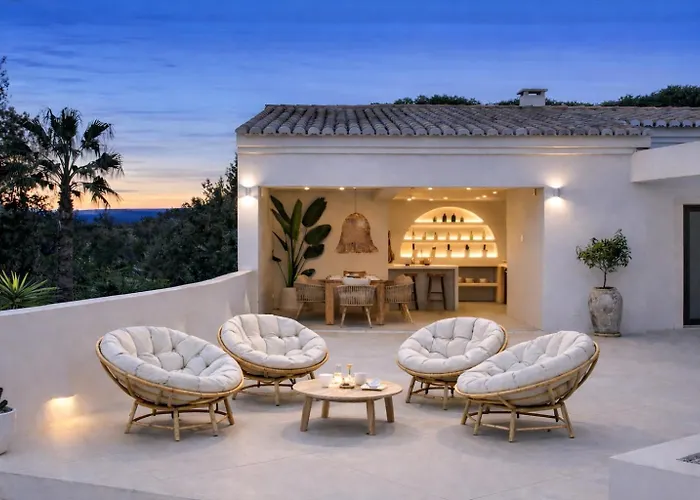 Luxury Sea Views Smart Bliss, 2 Stunning Sea Views, Infinity Pool, Sauna, Gym, Cinema, Full Smart Technology And Full Privacy * Luz