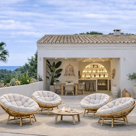 Villa Luxury Sea Views Smart Bliss, 2 Stunning Sea Views, Infinity Pool, Sauna, Gym, Cinema, Full Smart Technology And Full Privacy Luz